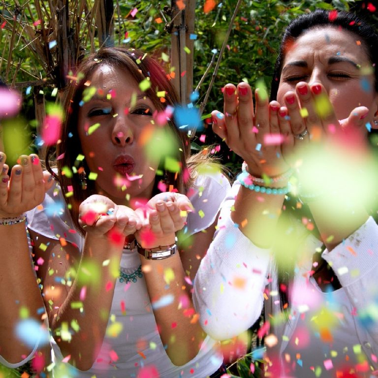 people-g9de1b84bb_1920