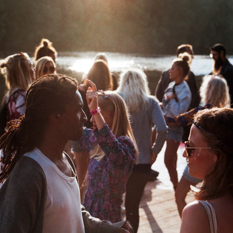 people-gf267211d2_1920